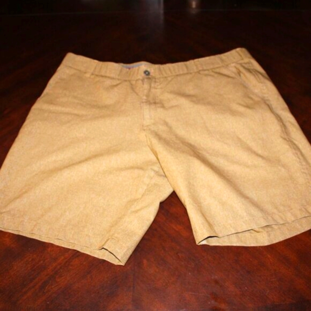 Swiss Tech Brown Heather Performance Shorts | Quick-Dry Activewear | Size 40